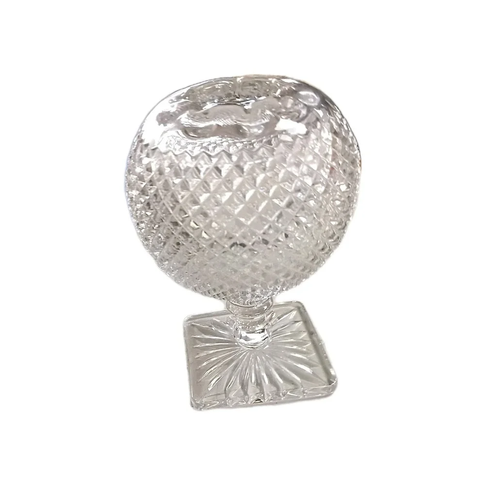 The Antique Westmoreland Glass Ivy Round Ball Diamond Cut Art Glassware